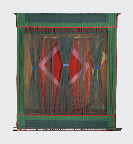 Elsi Giauque  Theater-Hommage à Dürrenmatt, 1967 – 1968  Laine, sisal, fibres synthétiques, 222 × 200 × 15 cm  © Museum für Gestaltung Zürich, Decorative Arts  Collection, ZHdK